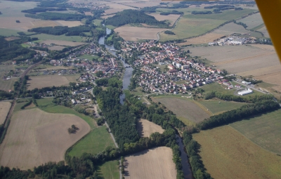 Letecký snímek městyse Katovice_4