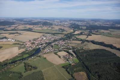 Letecký snímek městyse Katovice_19